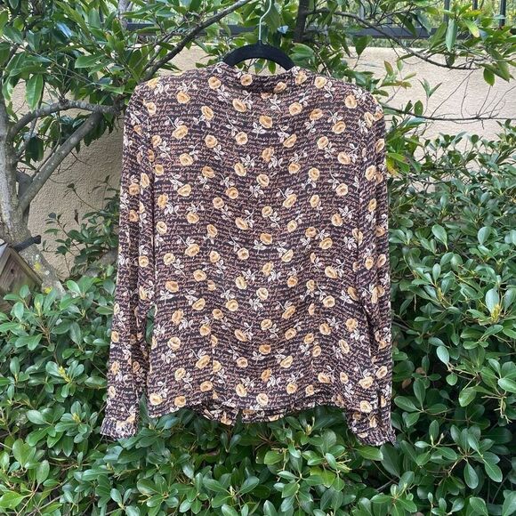 Georgiou Women's Black Tan Floral Print Long Sleeve Button Down Blouse Size 6. E - Picture 3 of 5